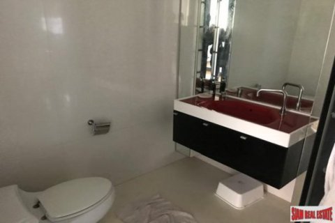 2 bedrooms Apartment in Bangkok, Thailand No. 96895 16