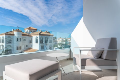 3 dormitorios Apartment en Playa Flamenca II, Spain No. 122838 1