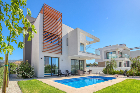 3 bedrooms House in Pyrgos, Cyprus No. 78955 1