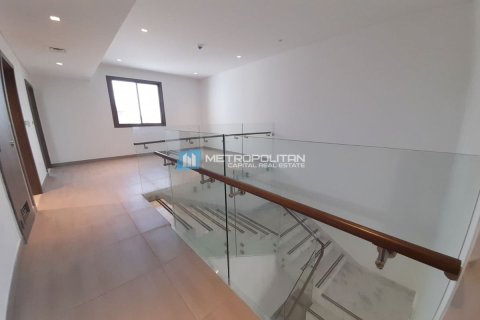 3 bedrooms Townhouse in Thach Than, Vietnam No. 95317 12