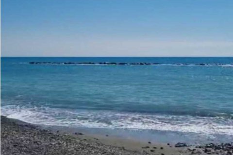 4 bedrooms House in Zygi, Cyprus No. 30425 6