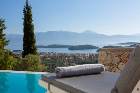 167m² Villa à Lefkada, Greece No. 107215 3