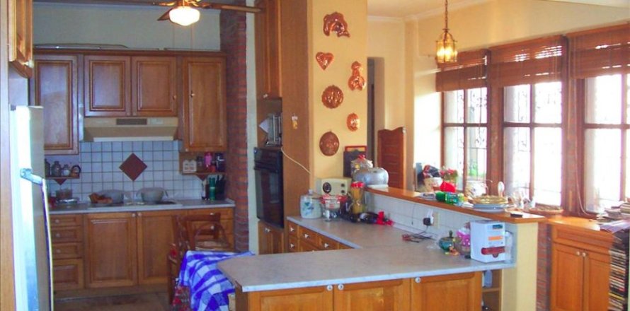 9 bedrooms Villa in Chalkidiki, Greece No. 49109