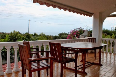 3 bedrooms House in Palaia Fokaia, Greece No. 60186 2