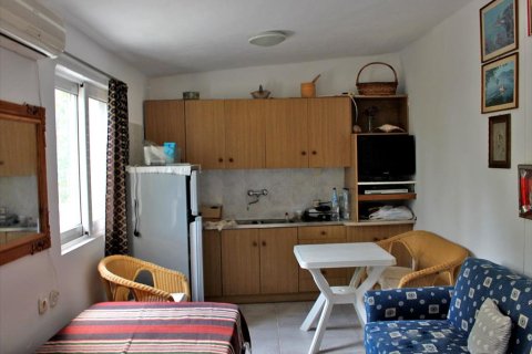 3 bedrooms House in Palaia Fokaia, Greece No. 60186 13