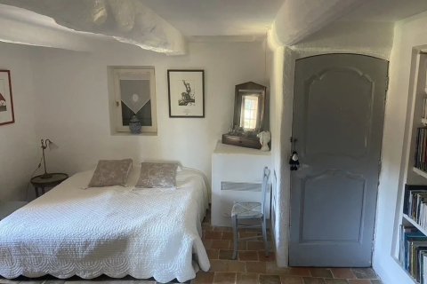 235m² House in Tourtour, France No. 68917 4