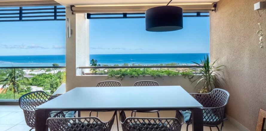 3 bedrooms Apartment in Black River, Mauritius No. 53411