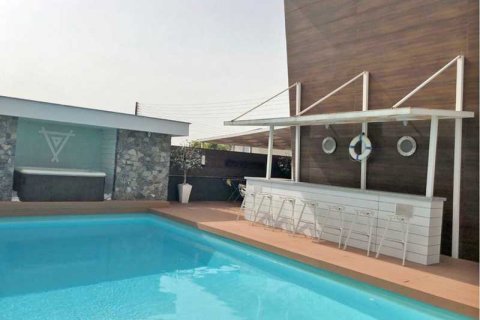 Вилла с 7 спальнями в Лимассол, Кипр №77964 4