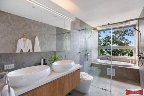 4 bedrooms Villa in Ko Samui, Thailand No. 96057 3