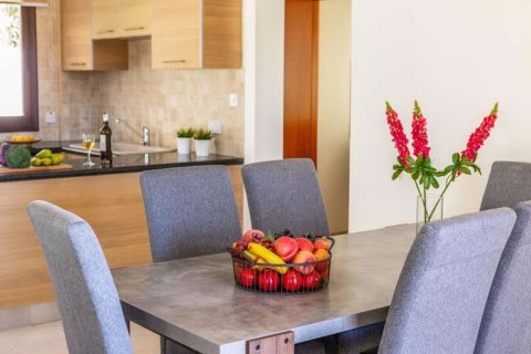 4 bedrooms Villa in Kissonerga, Cyprus No. 72470 4