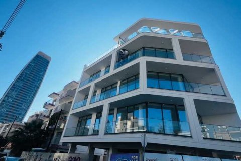 3 bedrooms Penthouse in Limassol, Cyprus No. 65652 1