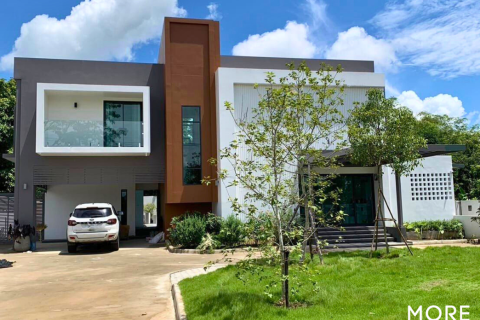 5 bedrooms House in Chiang Mai, Thailand No. 97949 1