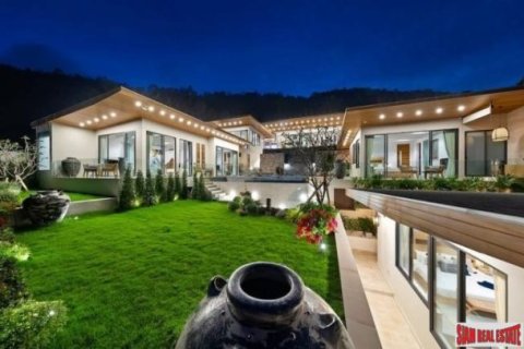 6 bedrooms Villa on the Chaweng Beach, Thailand No. 96219 13