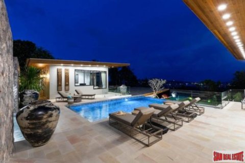 6 bedrooms Villa on the Chaweng Beach, Thailand No. 96219 8