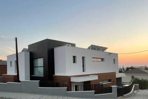5 bedrooms Villa in Germasogeia, Cyprus No. 78623 3
