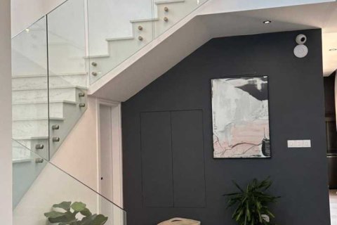 5 bedrooms Villa in Germasogeia, Cyprus No. 78623 10