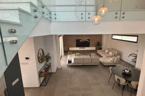 5 bedrooms Villa in Germasogeia, Cyprus No. 78623 12