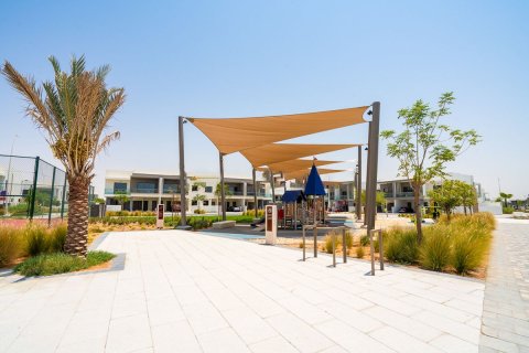 Таунхаус с 4 спальнями в Thach Than, Вьетнам №95403 5