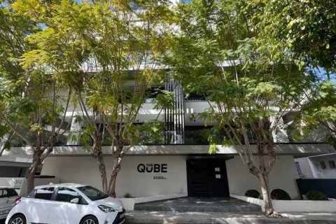 3 bedrooms Apartment in Limassol, Cyprus No. 81824 16