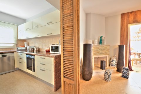 Studio Apartment in Limassol, Cyprus No. 105722 5