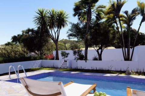 4 bedrooms Villa in Paphos, Cyprus No. 106658 9