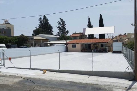 Commercial property à Kato Polemidia, Cyprus No. 82305 1