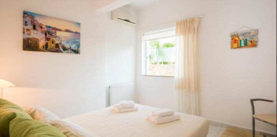 9 rooms Business in Chania, Greece No. 55632