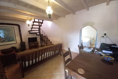 2 bedrooms House in Chania, Greece No. 24008 7