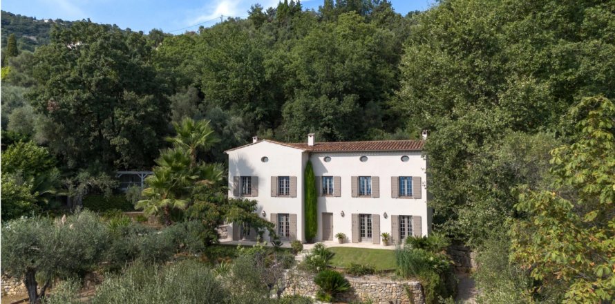 5 dormitorios Villa en Cabris, France No. 67940