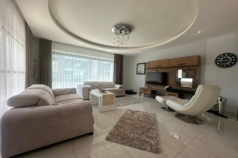4 rooms Apartment in Kargicak, Turkey No. 117678