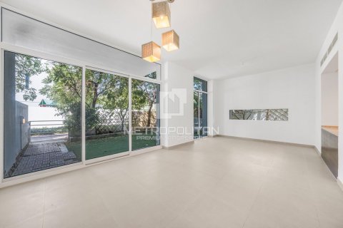 3 bedrooms Villa in Thach Ban, Vietnam No. 94290 4