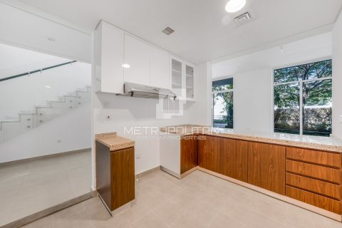 3 bedrooms Villa in Thach Ban, Vietnam No. 94290 8