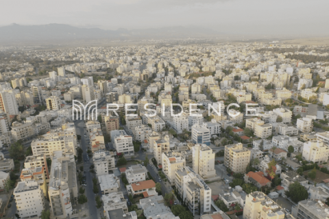 Commercial property à Limassol, Cyprus No. 77787 1