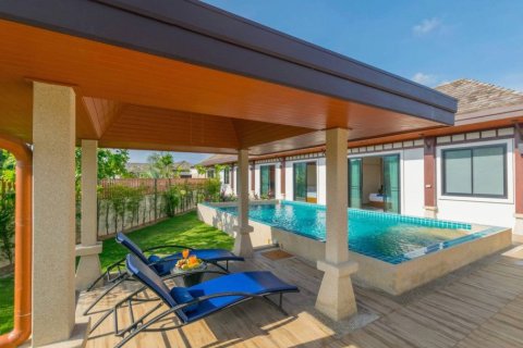 3 bedrooms Villa in Rawai, Thailand No. 96779 2