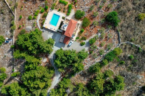 3 bedrooms Villa in Chania, Greece No. 72065 4