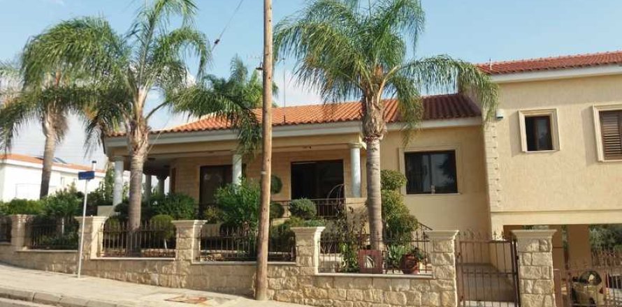 6 dormitorios House en Empa, Cyprus No. 82027