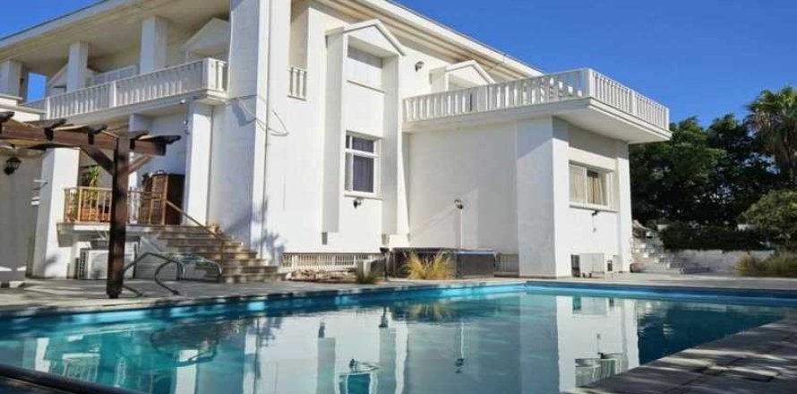 6 dormitorios House en Larnaca, Cyprus No. 80731