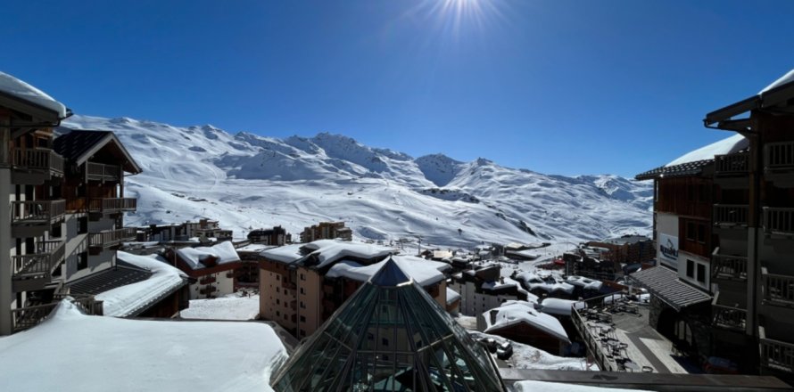 1 bedroom Apartment in Les Belleville, France No. 99523