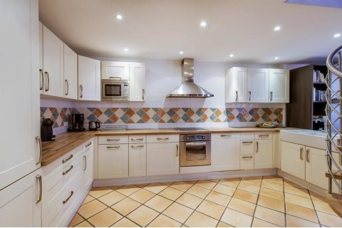 2 bedrooms Apartment in Villefranche-sur-Mer, France No. 68935 4