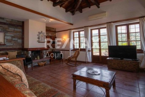 4 bedrooms House in Magnesia, Greece No. 28024 14