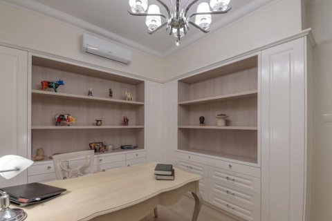 4 bedrooms Villa in Limassol, Cyprus No. 105492 12