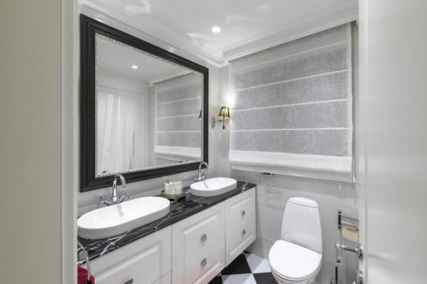 4 bedrooms Villa in Limassol, Cyprus No. 105492 7