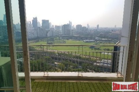 2 bedrooms Apartment in Bangkok, Thailand No. 95821 1