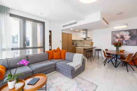 2 dormitorios Apartment en Limassol, Cyprus No. 103538 3