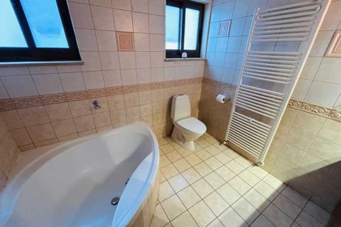 6 bedrooms House in Agios Athanasios, Cyprus No. 29863 11