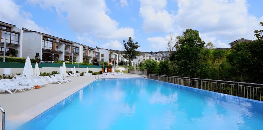 3 dormitorios Apartment en Sariyer, Turkey No. 123915