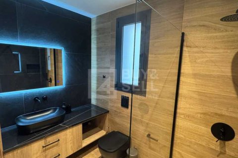 3 bedrooms Penthouse in Limassol, Cyprus No. 79932 10