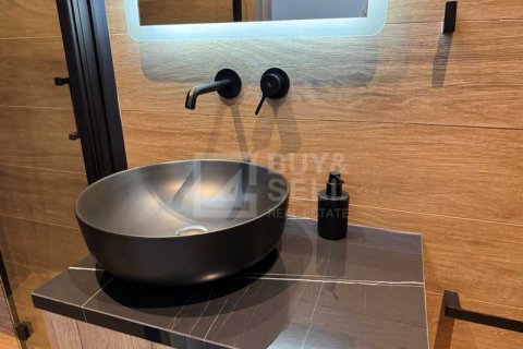 3 bedrooms Penthouse in Limassol, Cyprus No. 79932 11