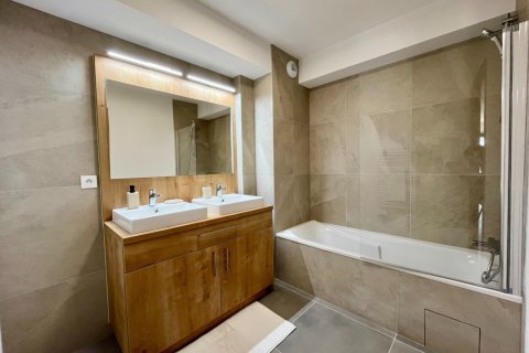 3 bedrooms Apartment in Huez, France No. 99685 10