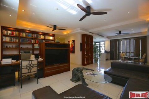 3 bedrooms Apartment in Pattaya, Thailand No. 96568 16